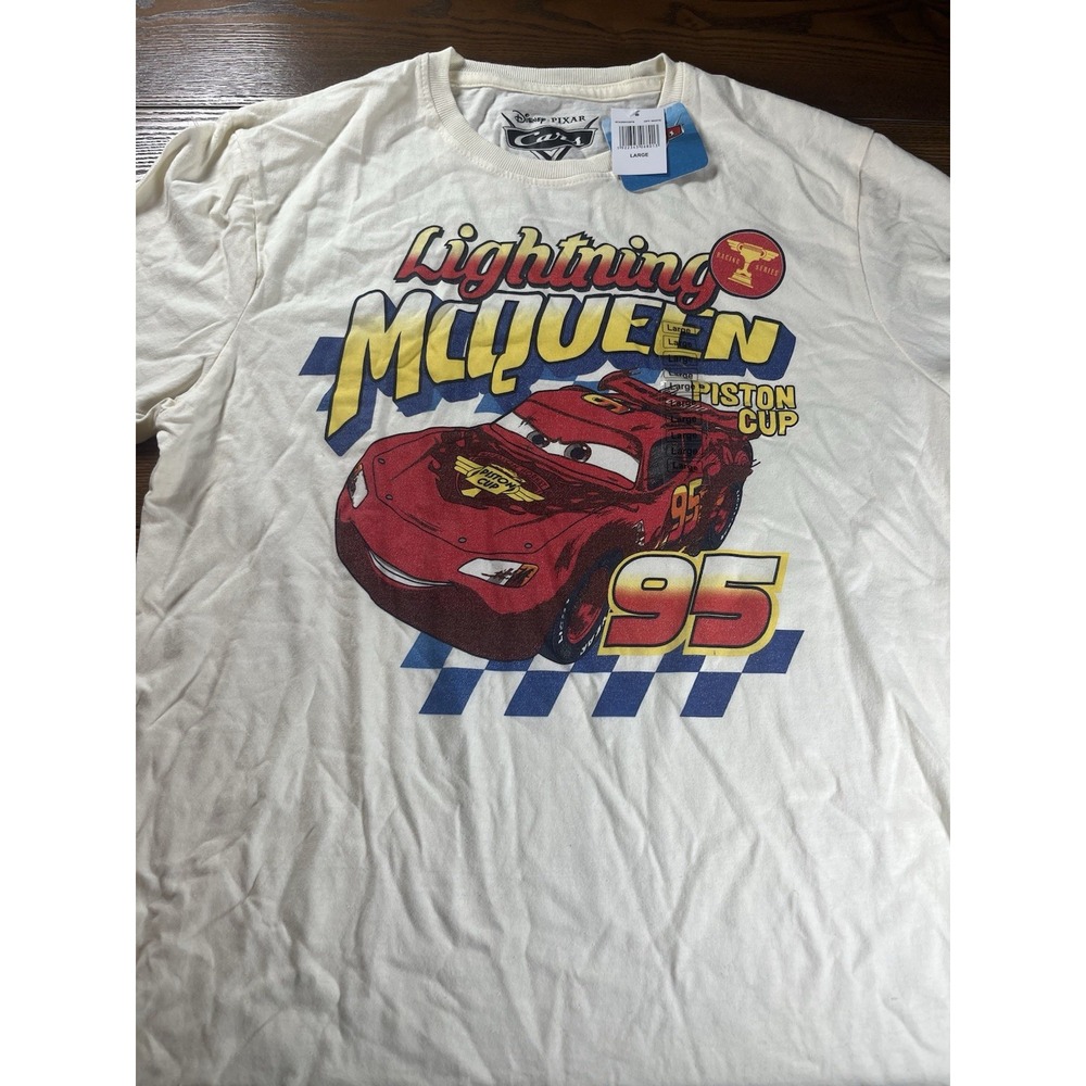 Disney Pixar Cars Lightning McQueen Piston Cup Graphic T-Shirt Cream Large Mens
